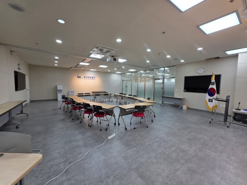 ff4c7e14cae9cffd9e1f1e8cfeba6c46_1747628